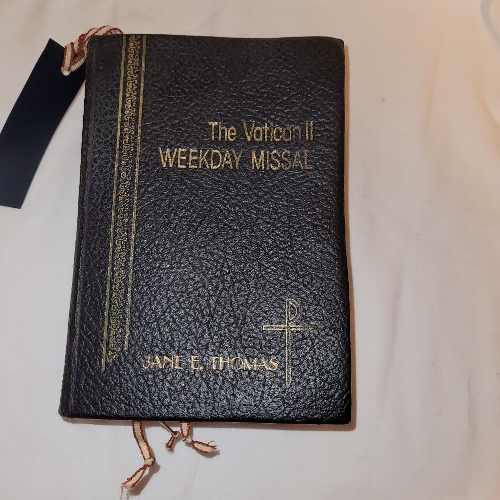 Vintage, The Vatican II Weekday Missal St Paul Edition